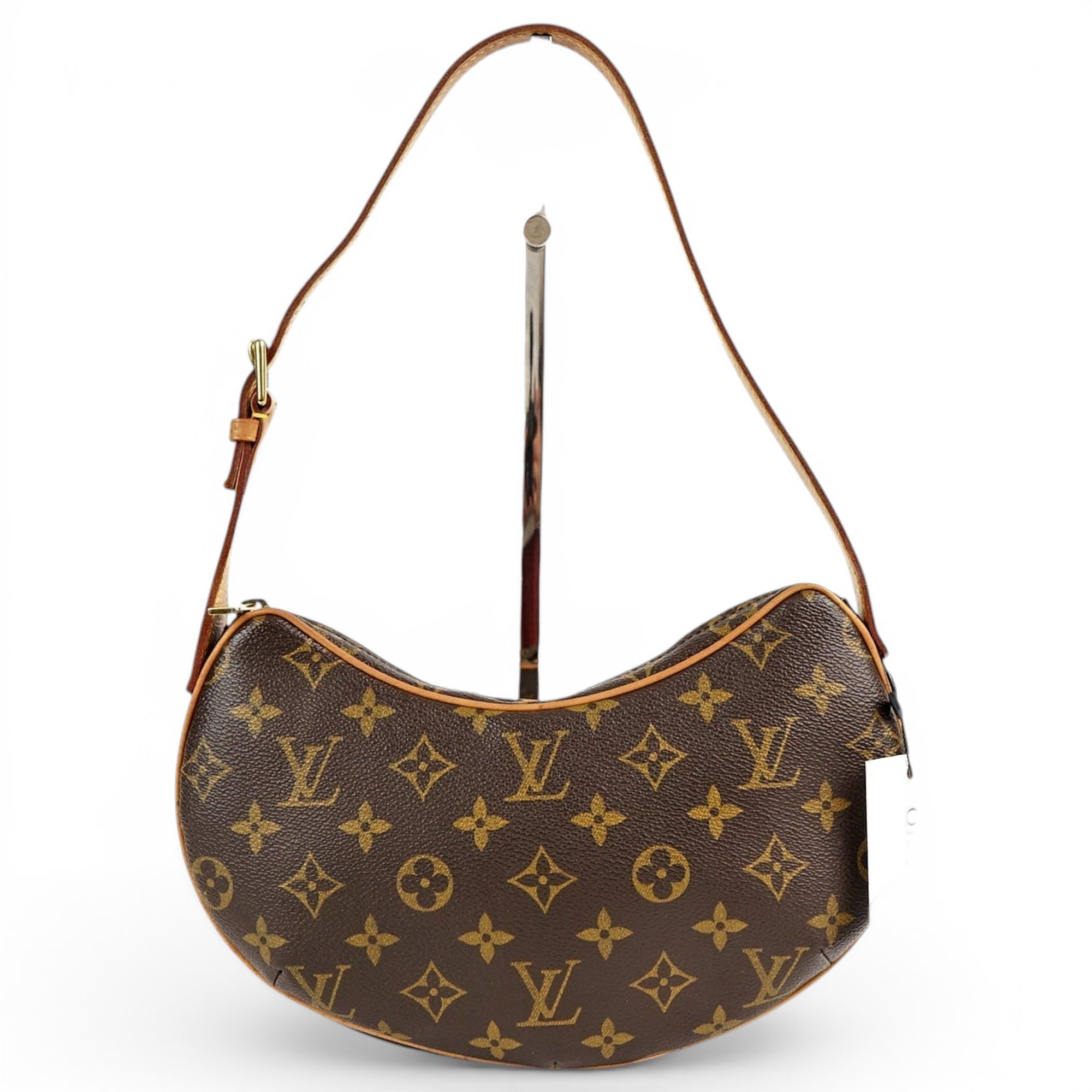 Croissant leather handbag