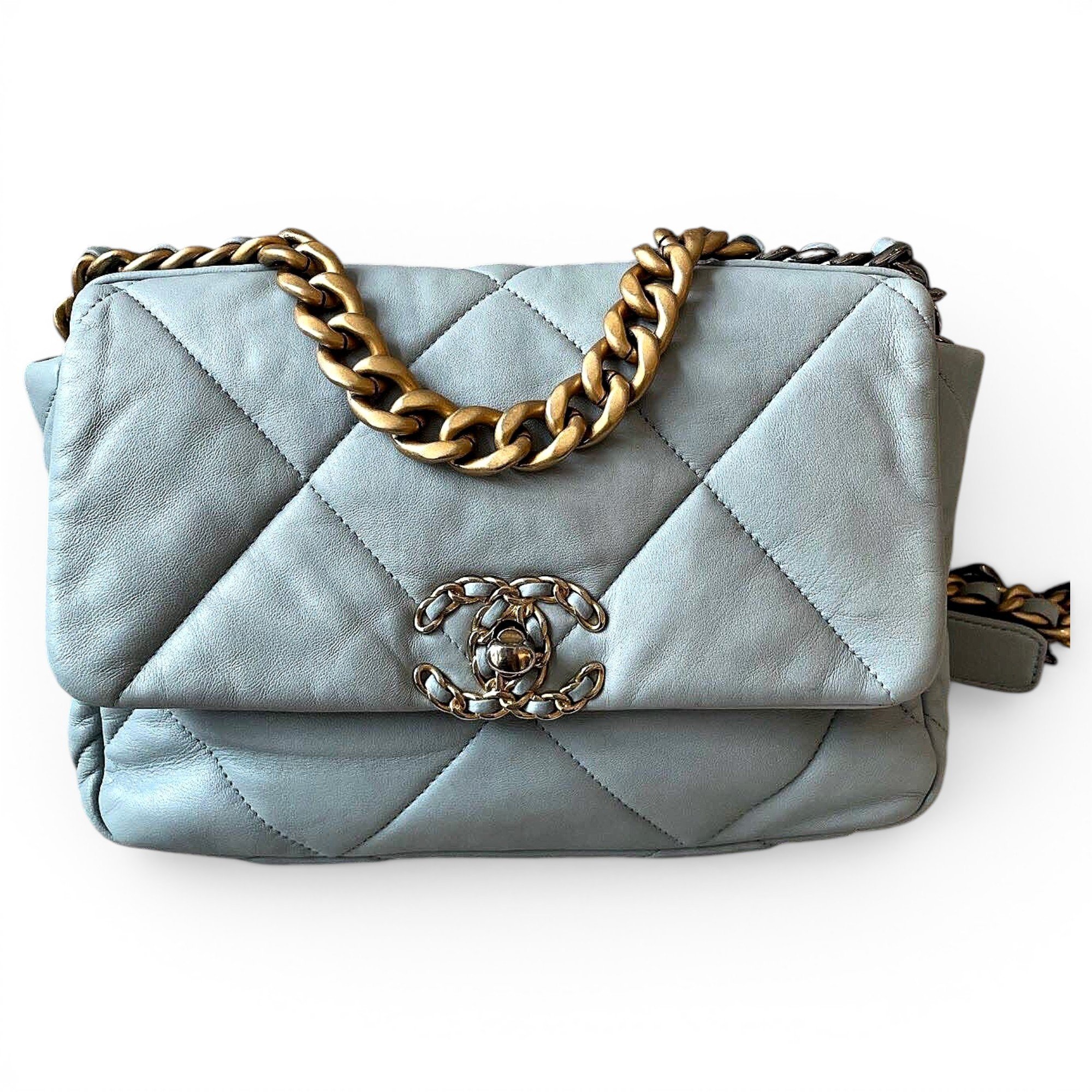 Chanel 19 leather handbag