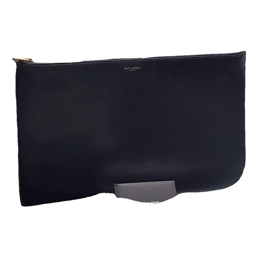 Leather clutch bag