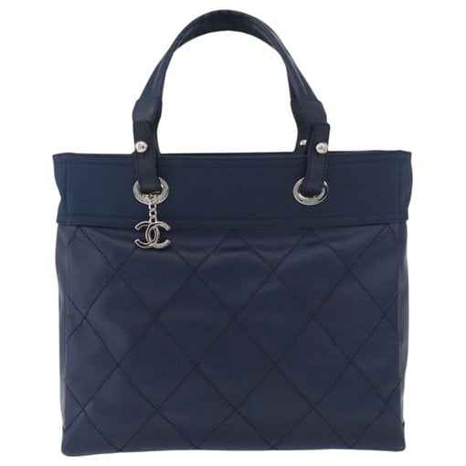 Leather tote