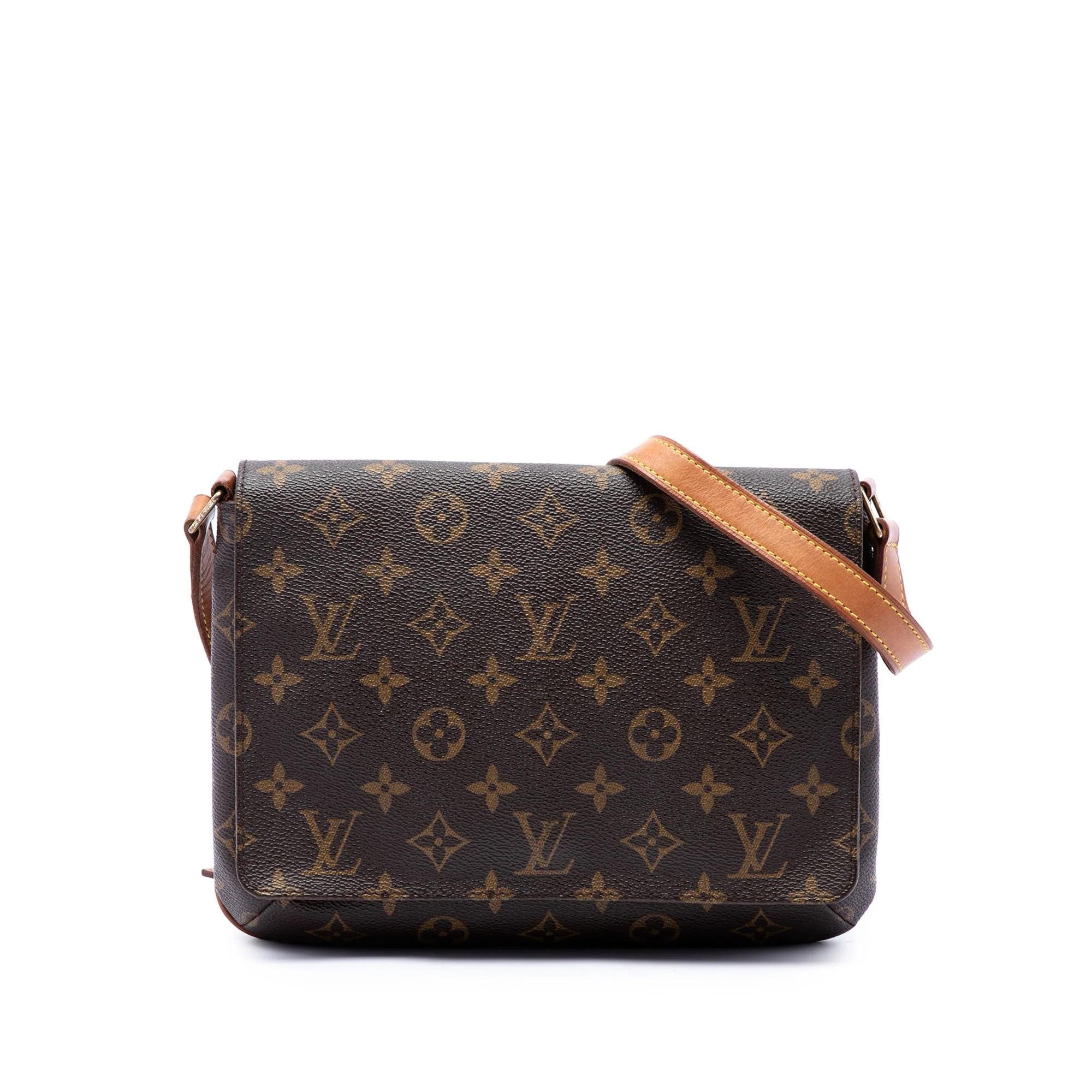Musette leather handbag