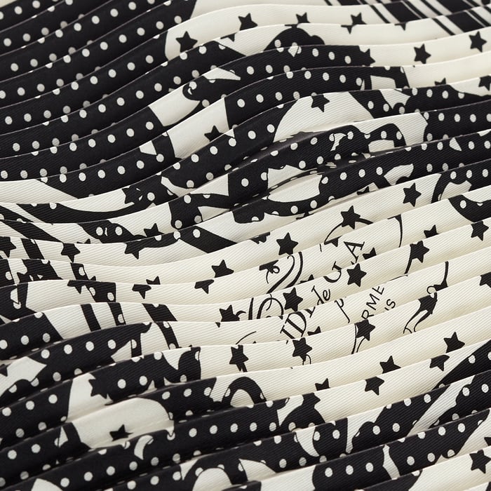 Blanc Brides De Gala Pleated Bandana 55