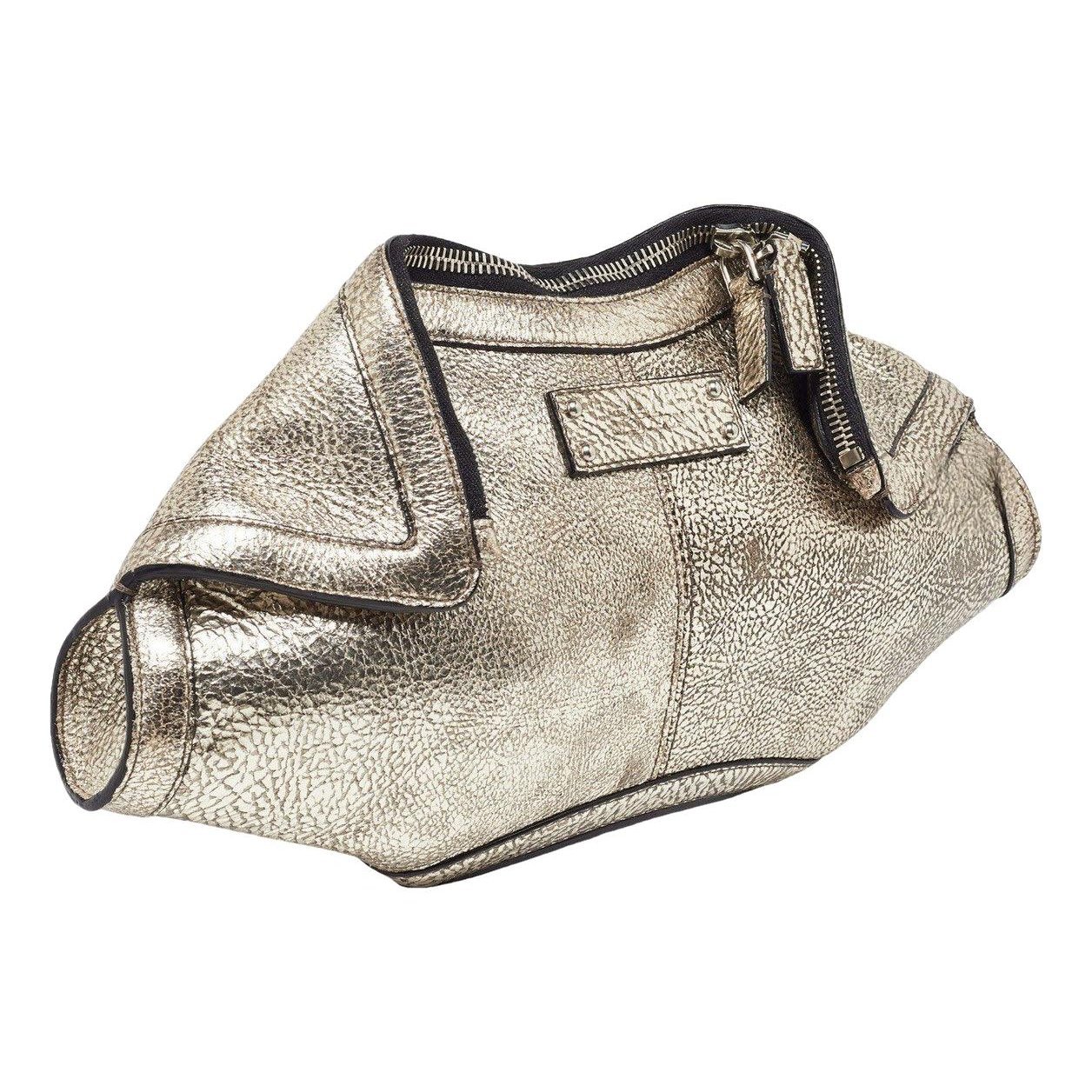 Manta leather clutch bag
