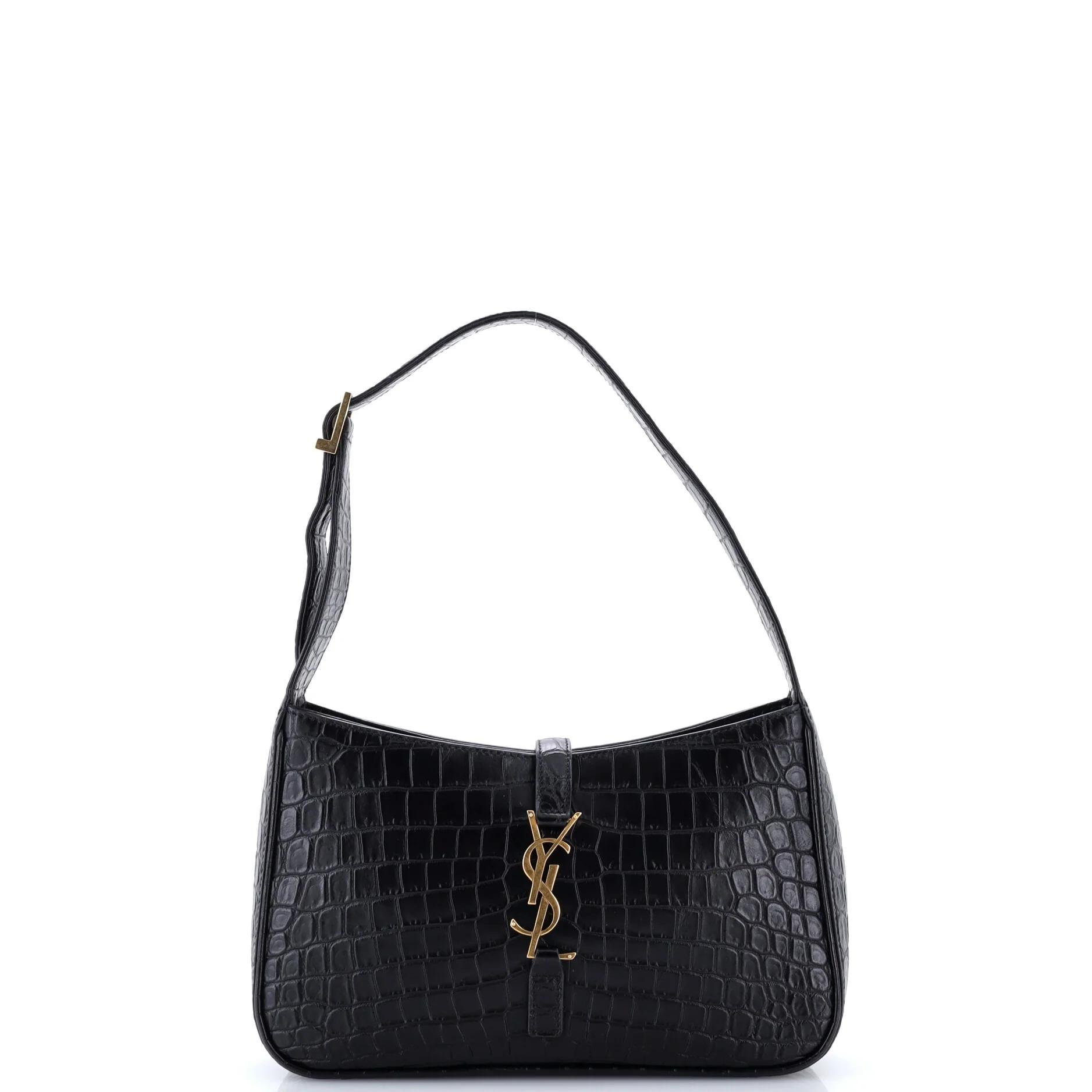 Le 5 à 7 leather handbag