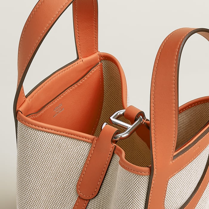 Hermès In-the-loop 18 Bag