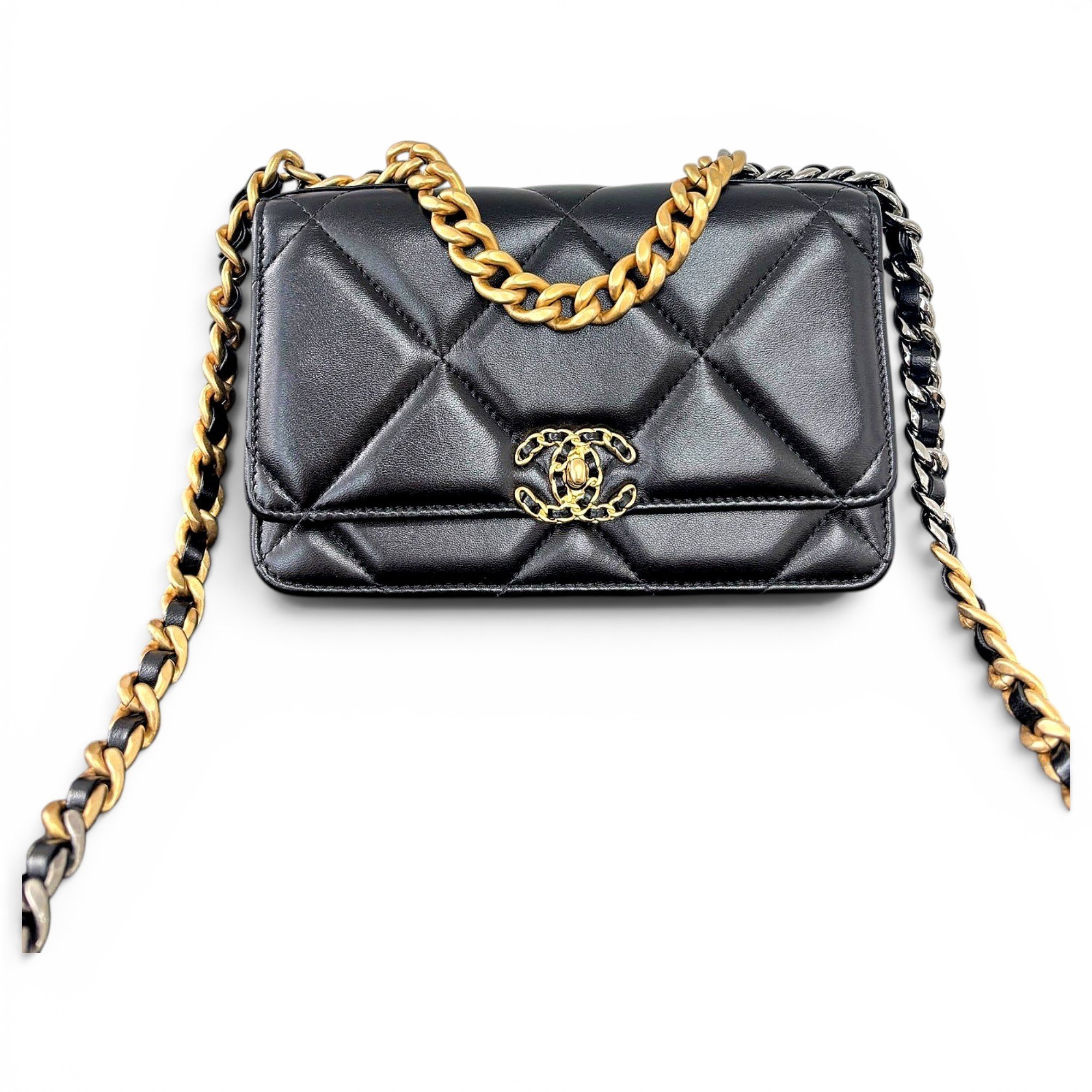 Chanel 19 leather handbag