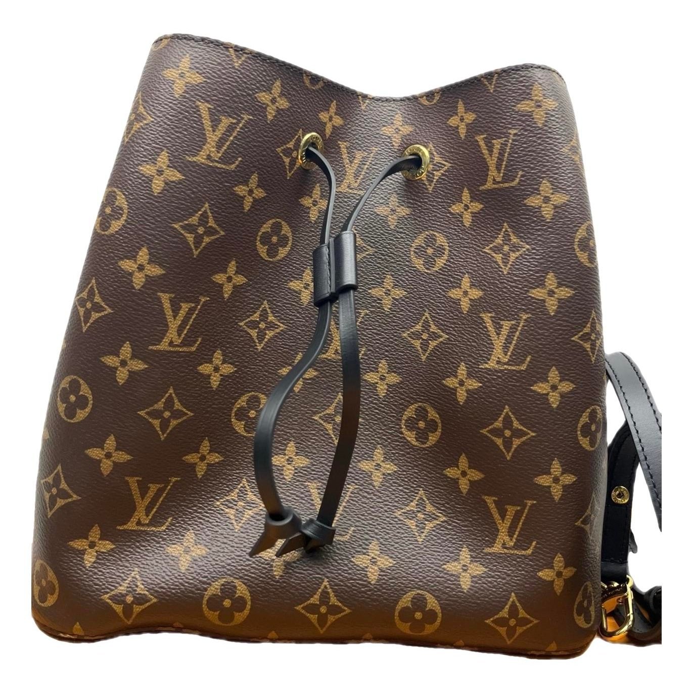 NéoNoé leather handbag