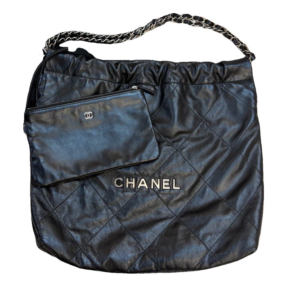 Chanel 22 leather handbag
