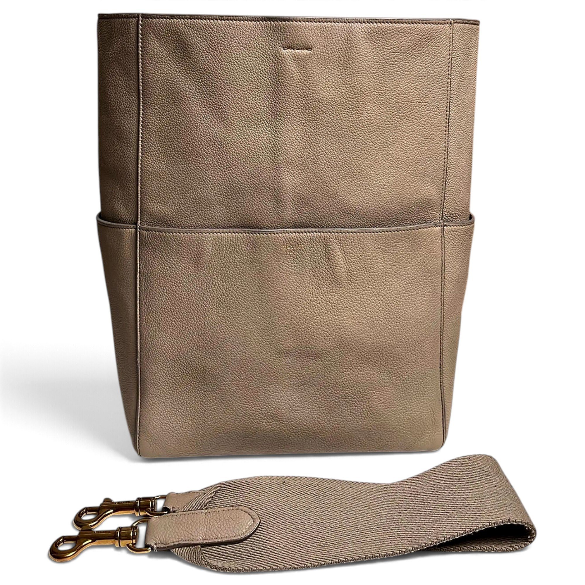 Seau Sangle leather handbag
