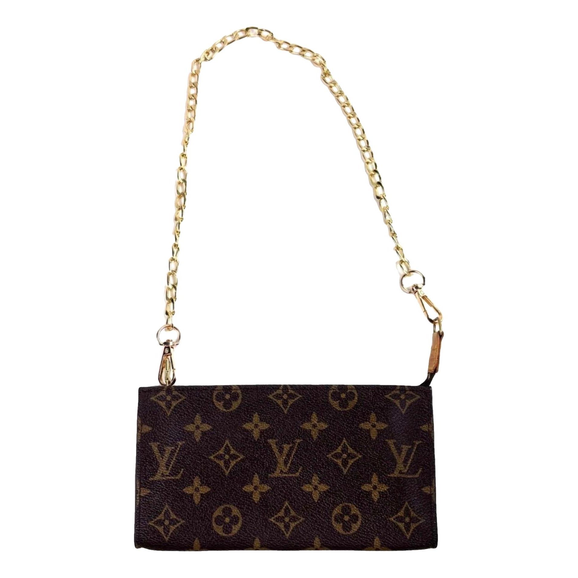 Pochette Accessoire leather handbag