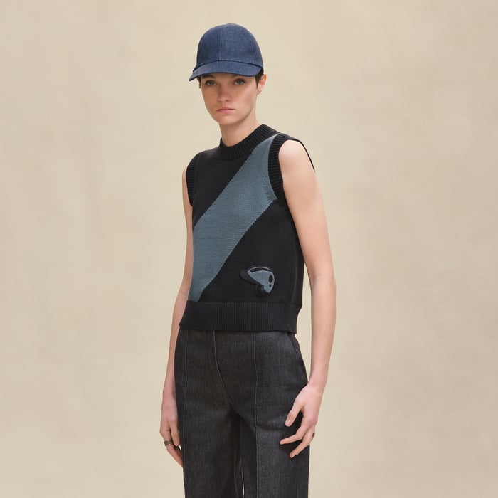 Noir Sleeveless Sweater