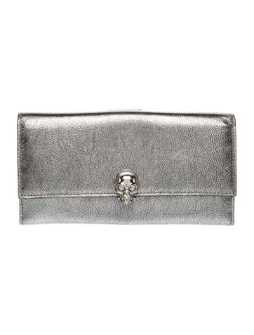 Skull Clutch