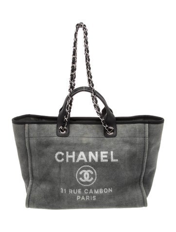 Medium Deauville Shopping Bag