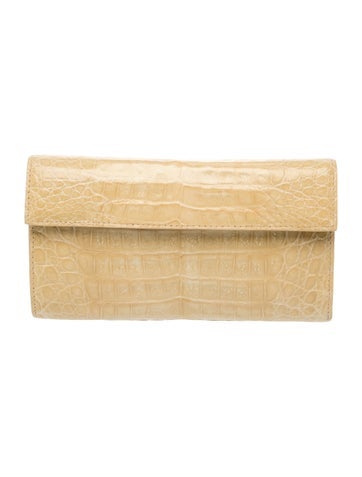 Crocodile Clutch