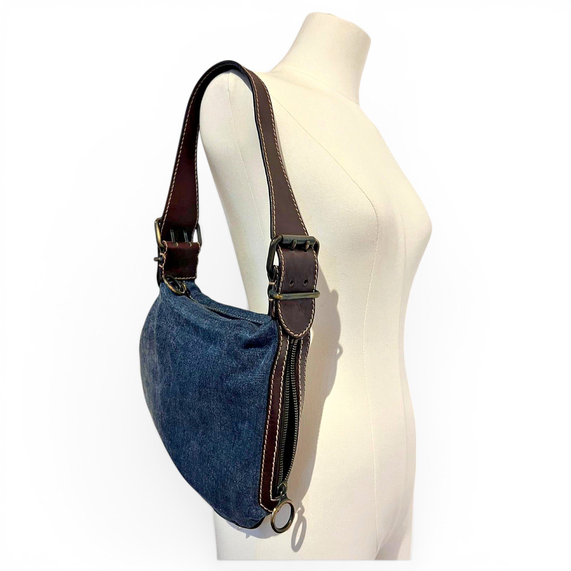 Oyster handbag