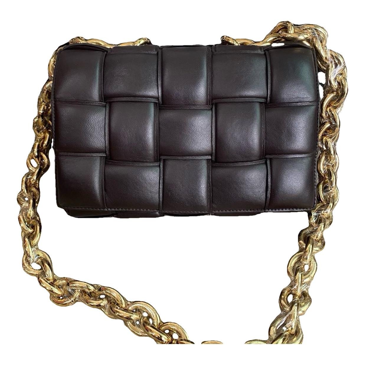 Chain Cassette leather handbag