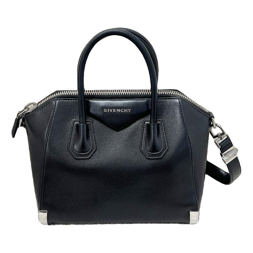 Antigona leather handbag