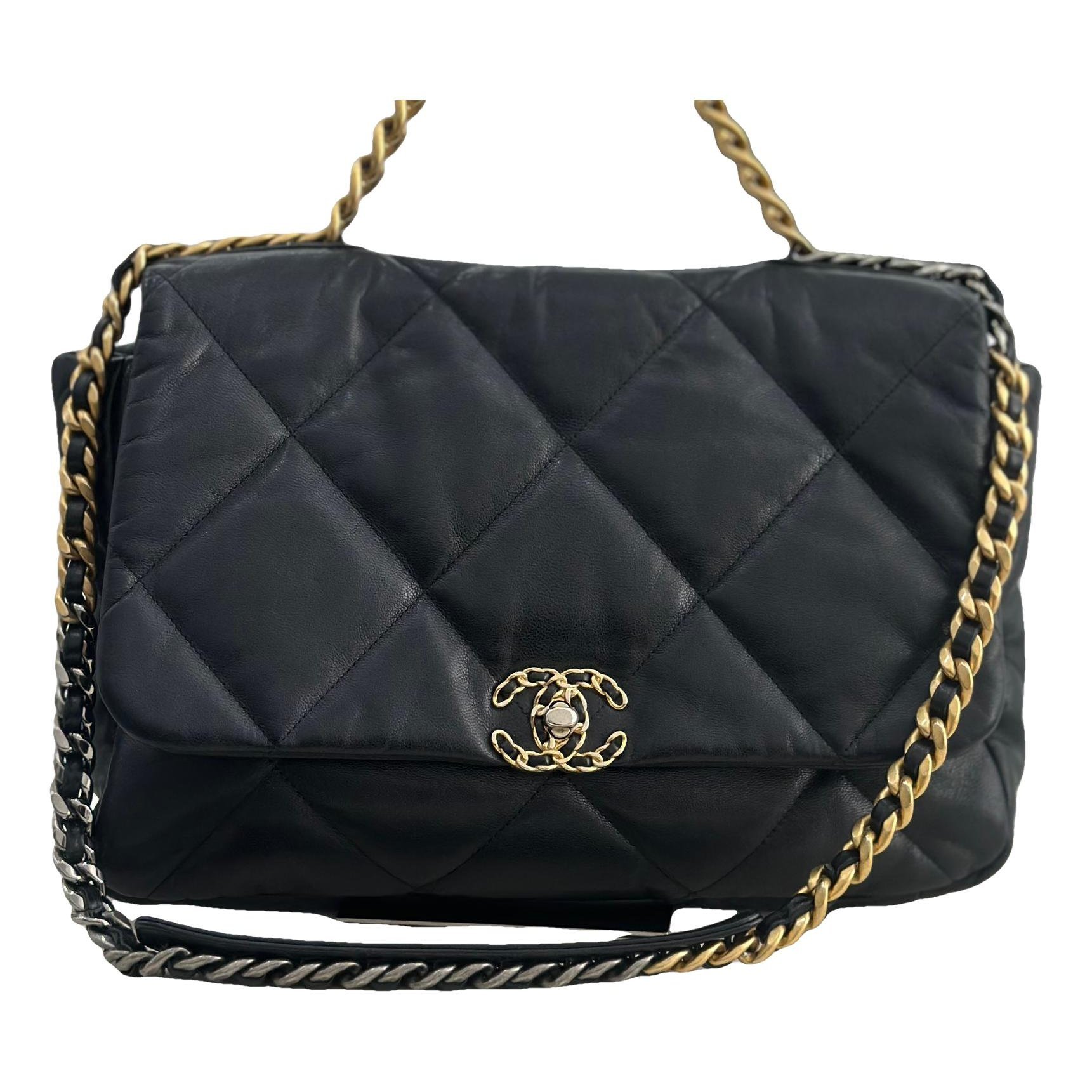 Chanel 19 leather handbag