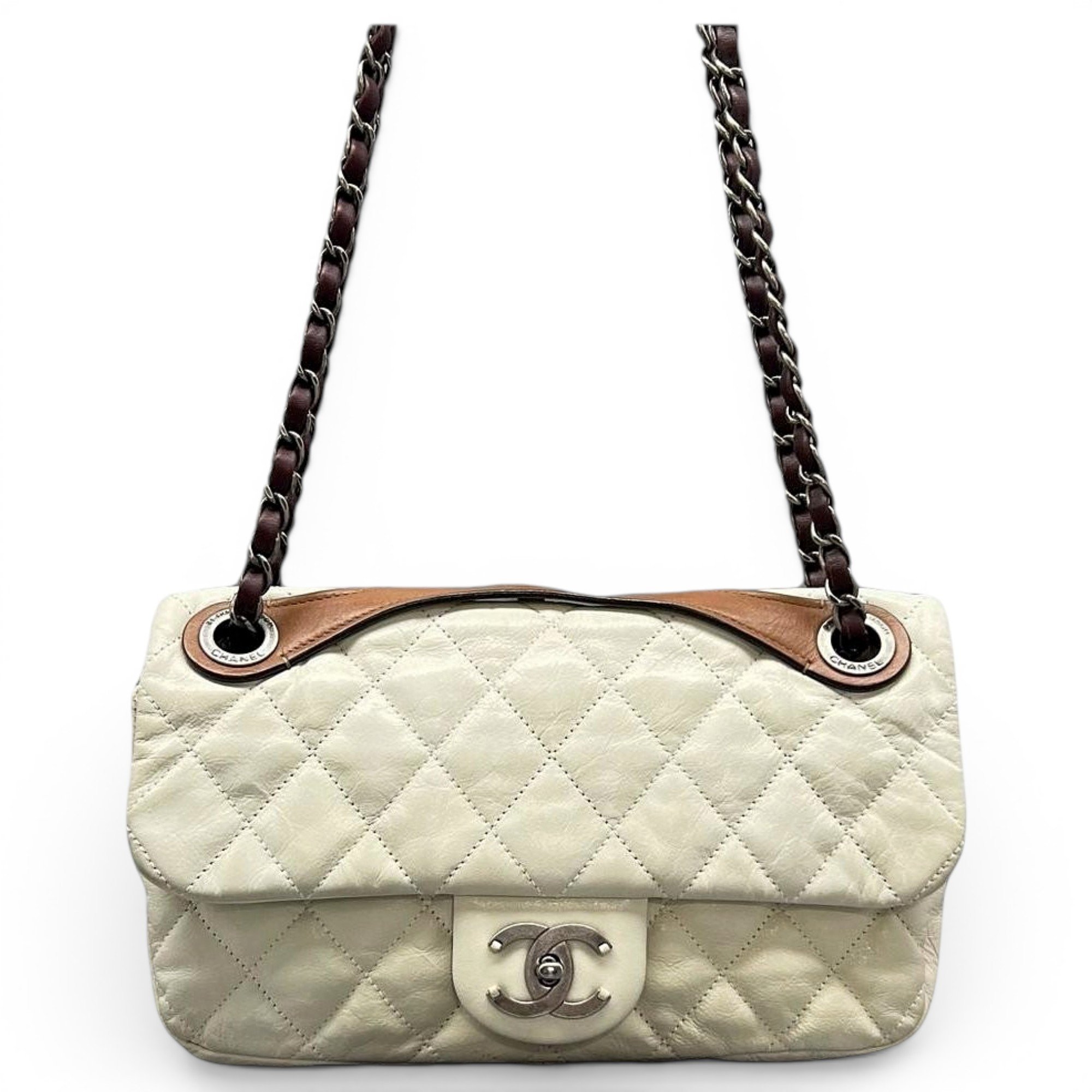 Trendy CC Flap leather handbag