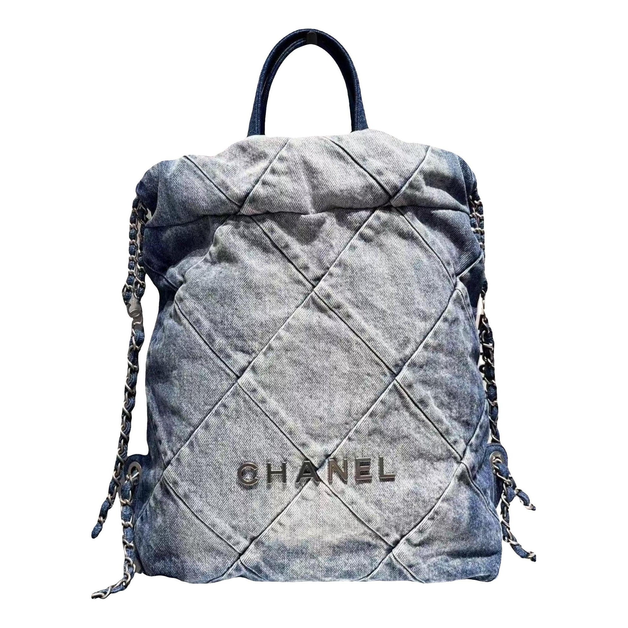 Chanel 22 bag
