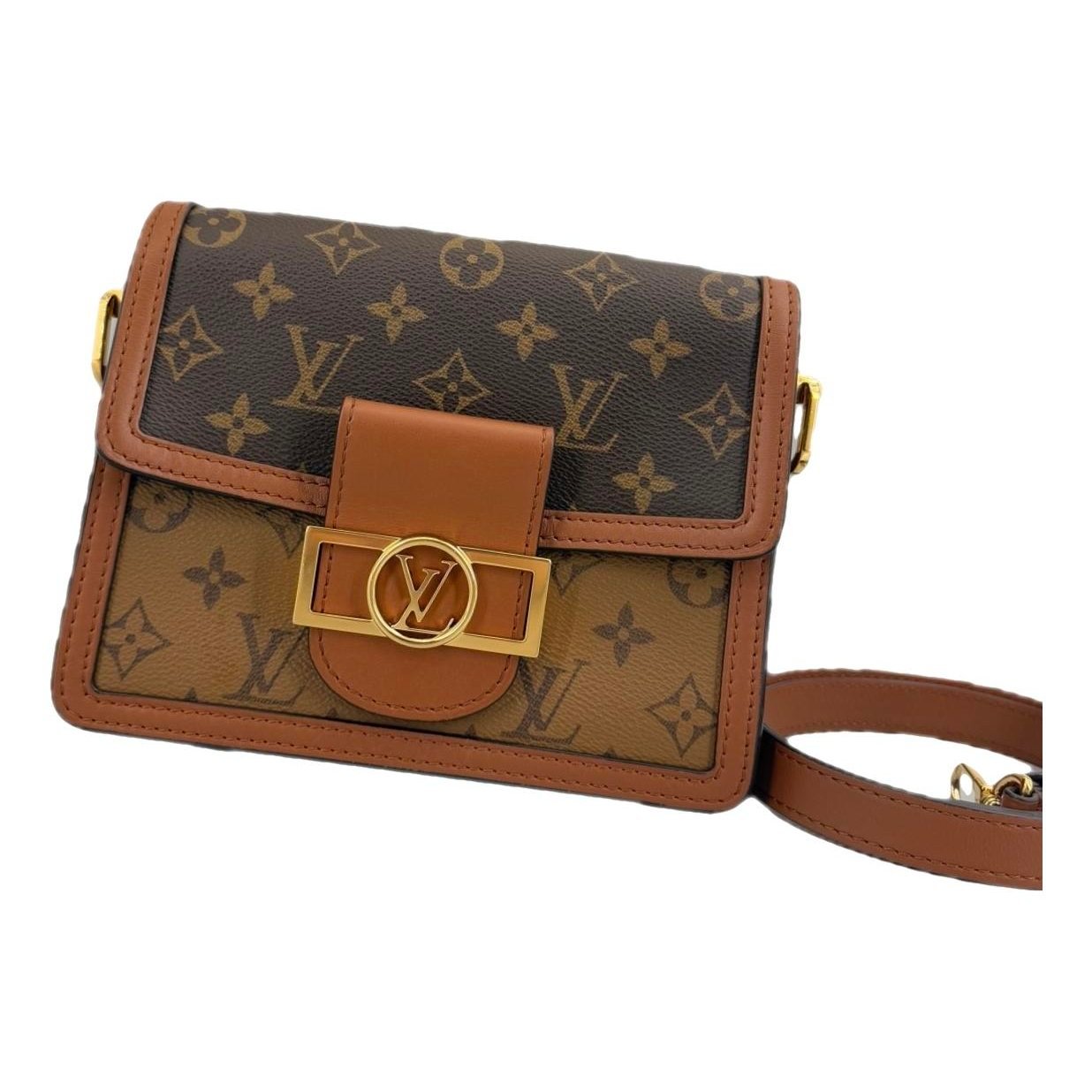 Dauphine leather handbag