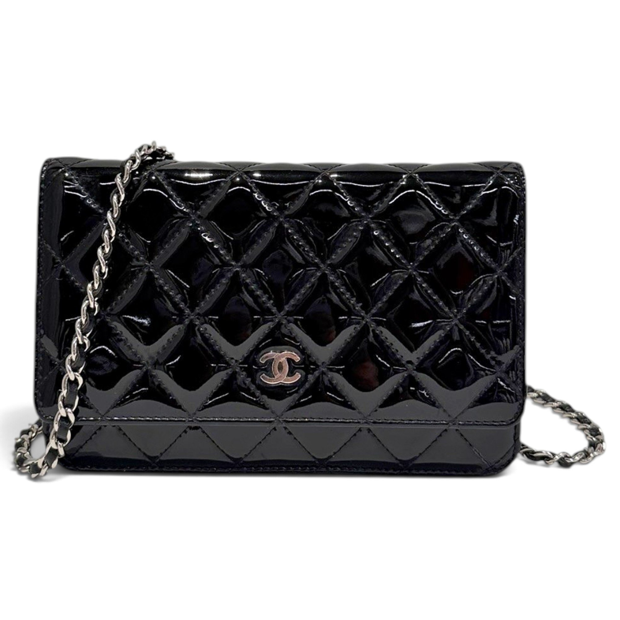 Wallet On Chain Timeless/Classique patent leather handbag