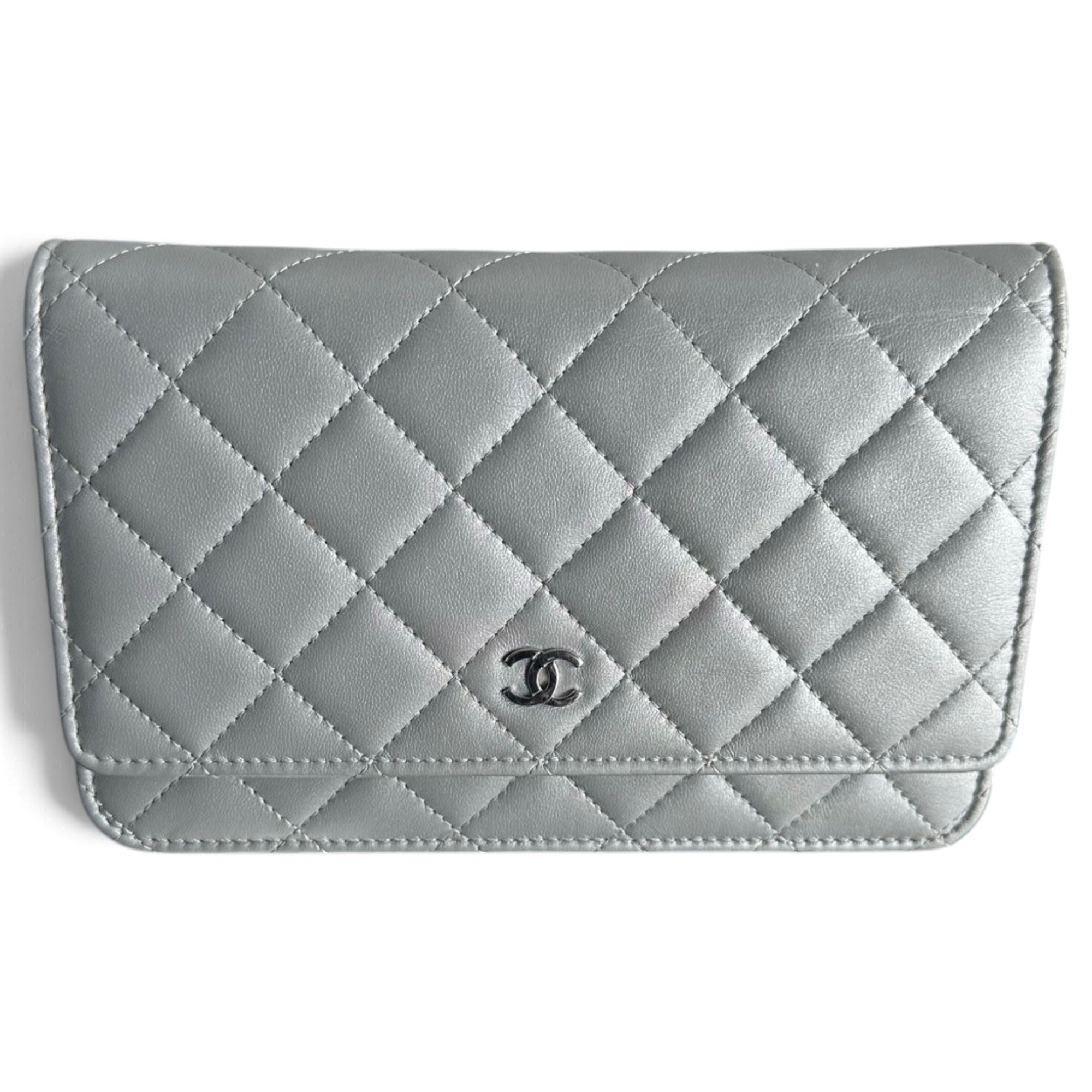 Chanel Wallet On Chain Timeless/Classique leather crossbody bag