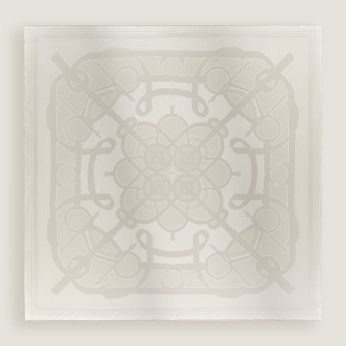 Ivoire Eperon d'Or Scarf 135