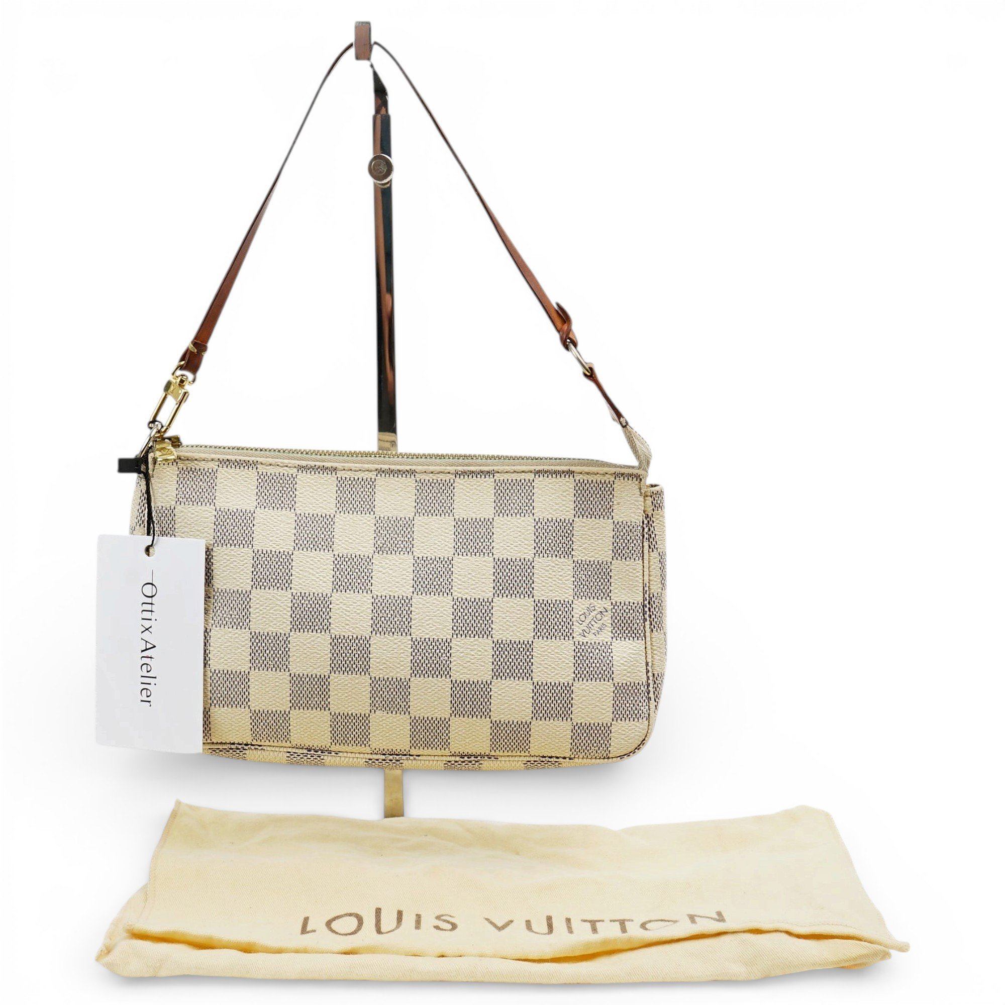 Pochette Accessoire leather handbag