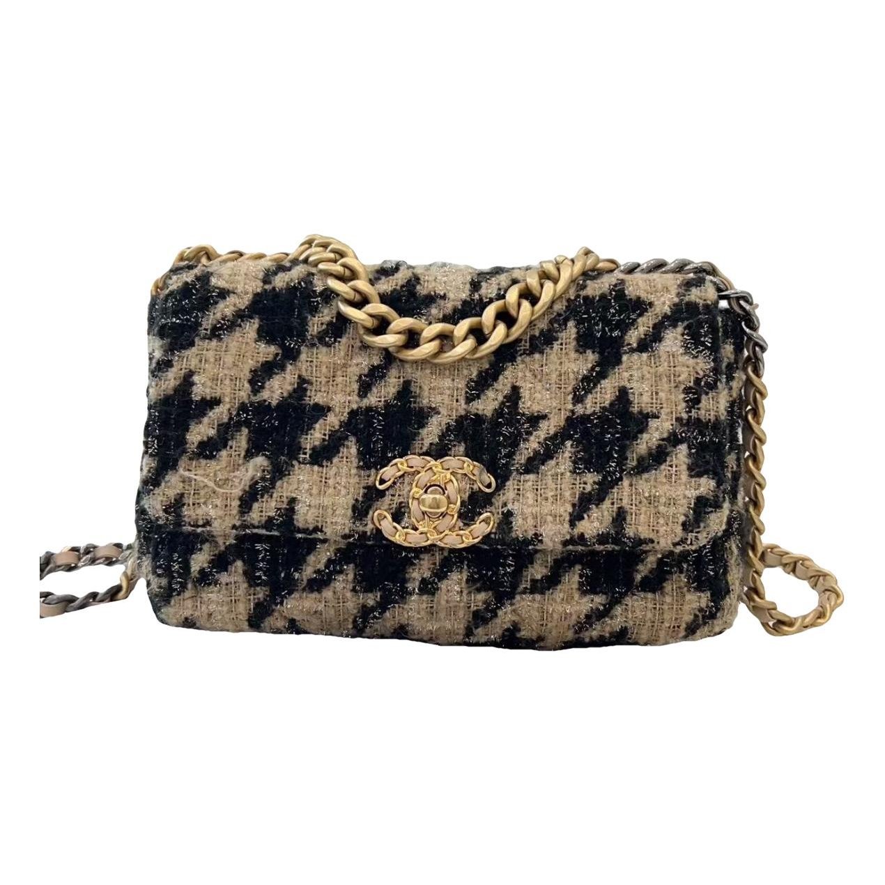 Chanel 19 cloth handbag