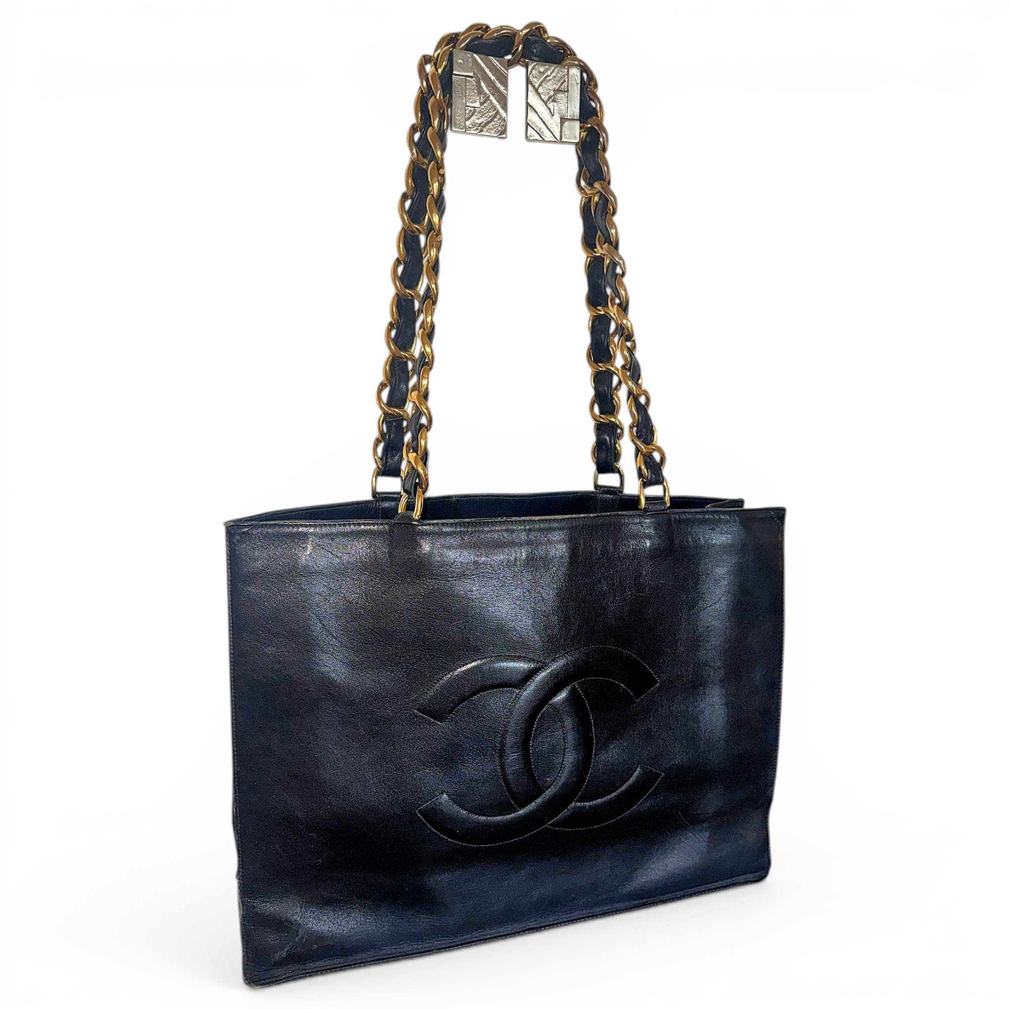 Vintage CC Chain leather tote