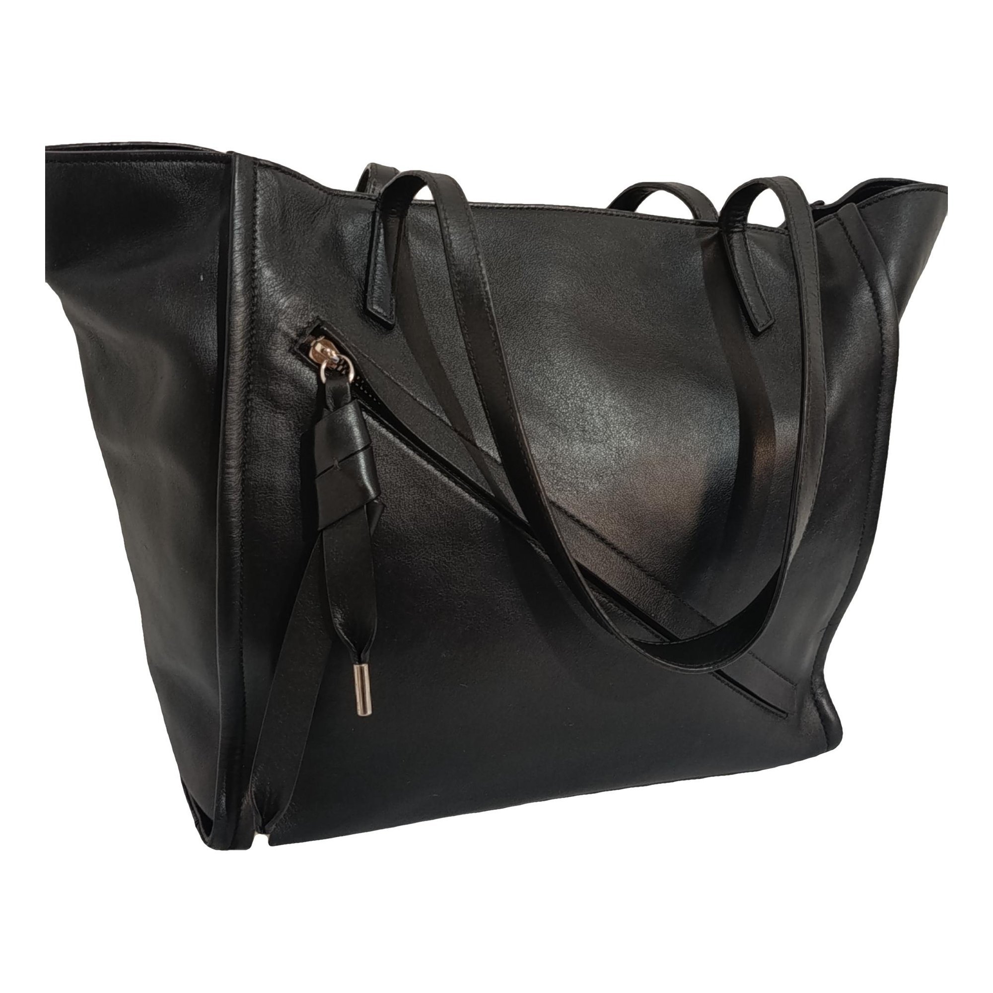 Leather handbag