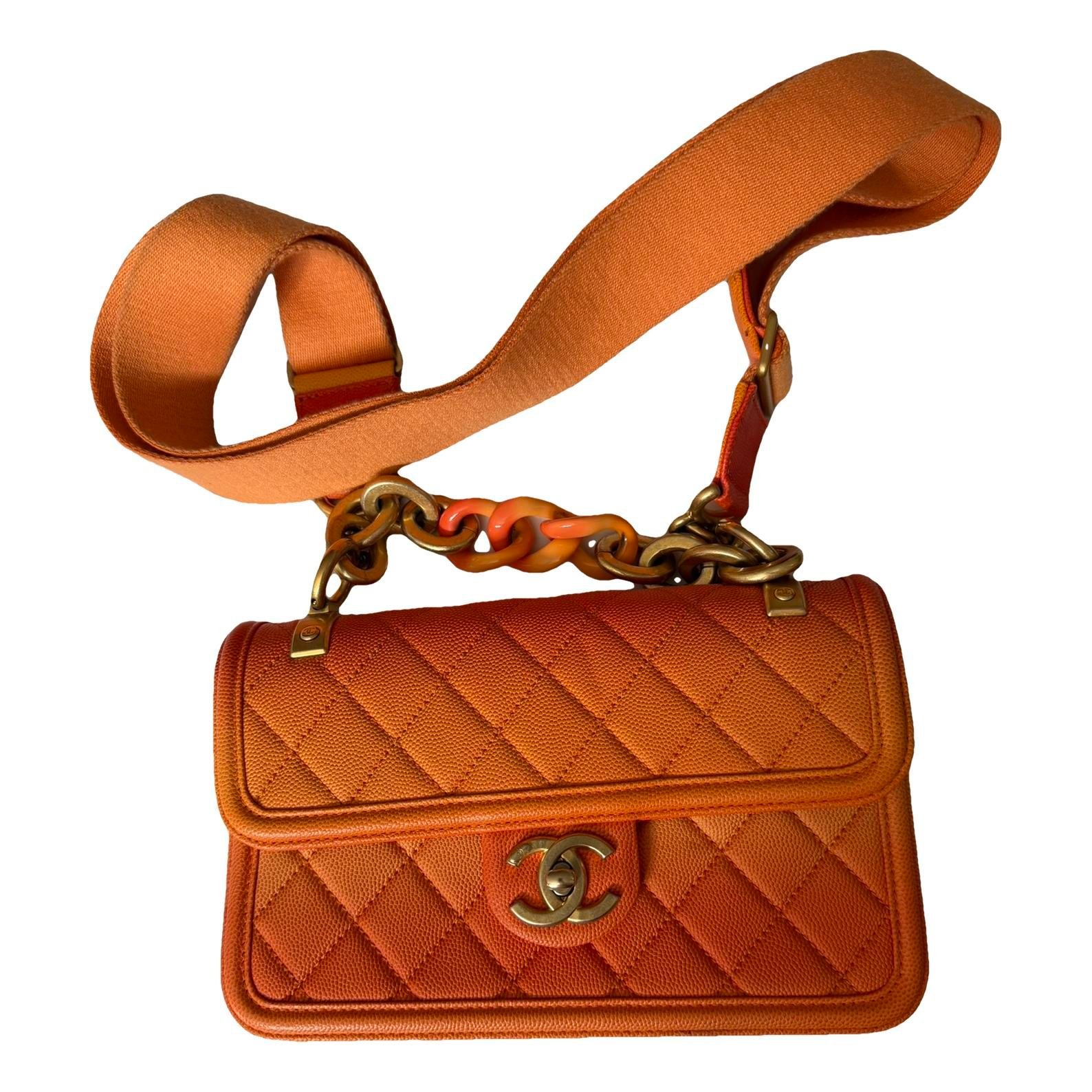 Timeless Classique Top Handle leather handbag