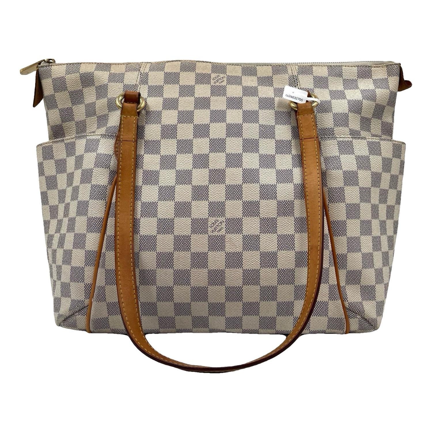 Totally leather handbag