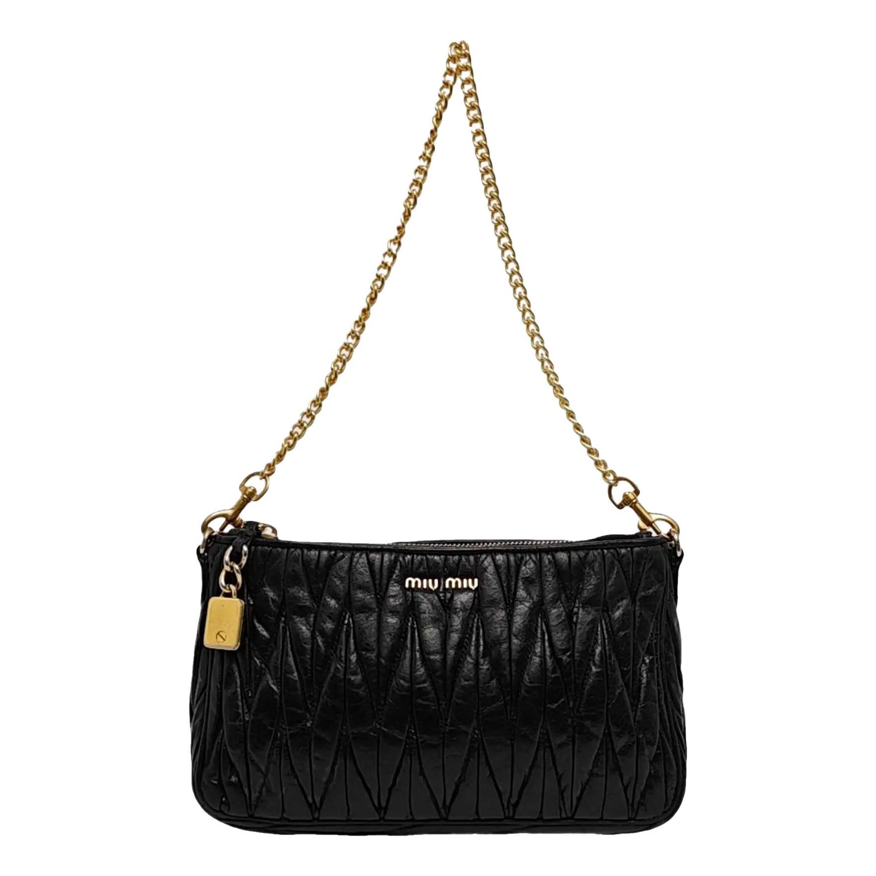 Matelassé leather handbag
