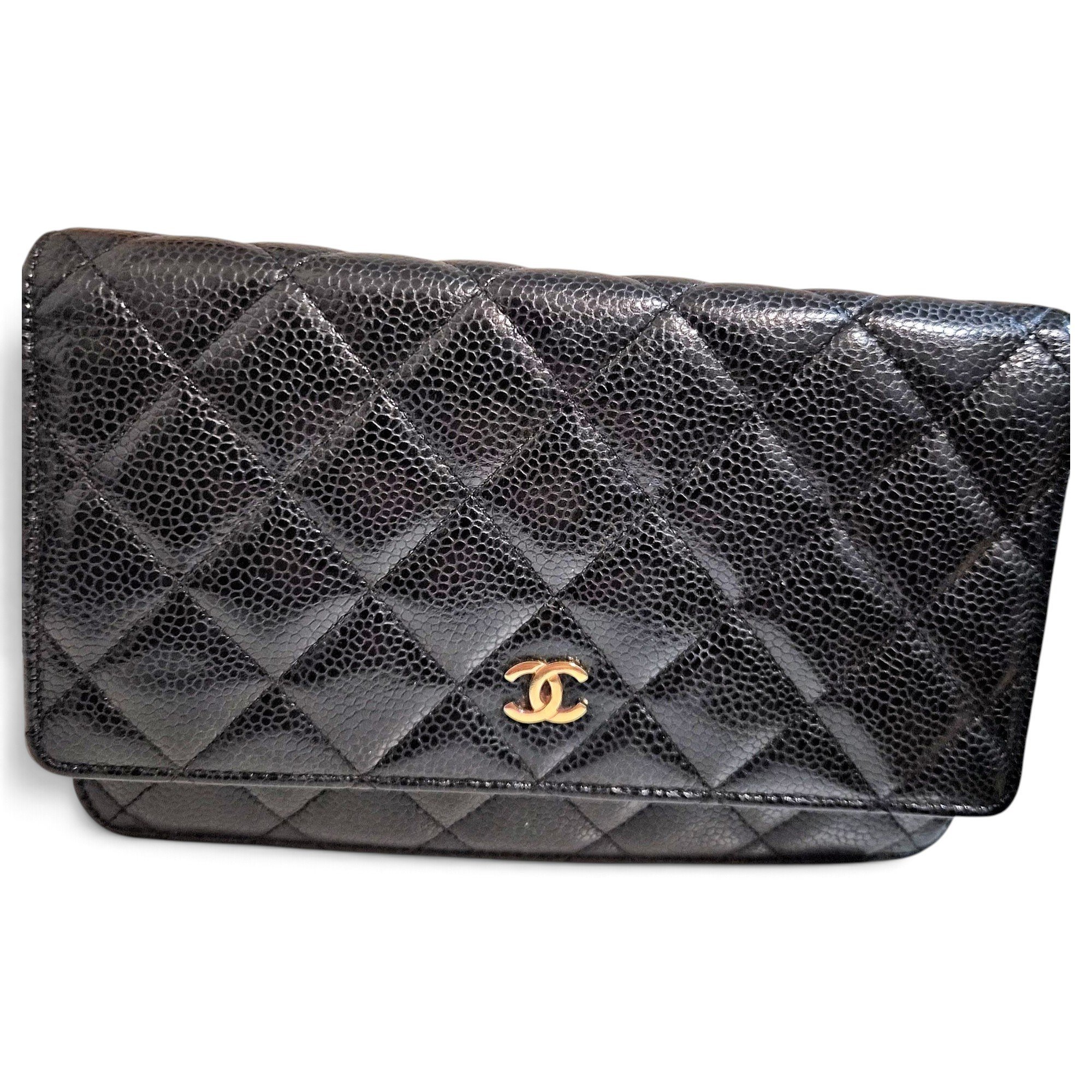 Wallet On Chain Timeless/Classique leather crossbody bag