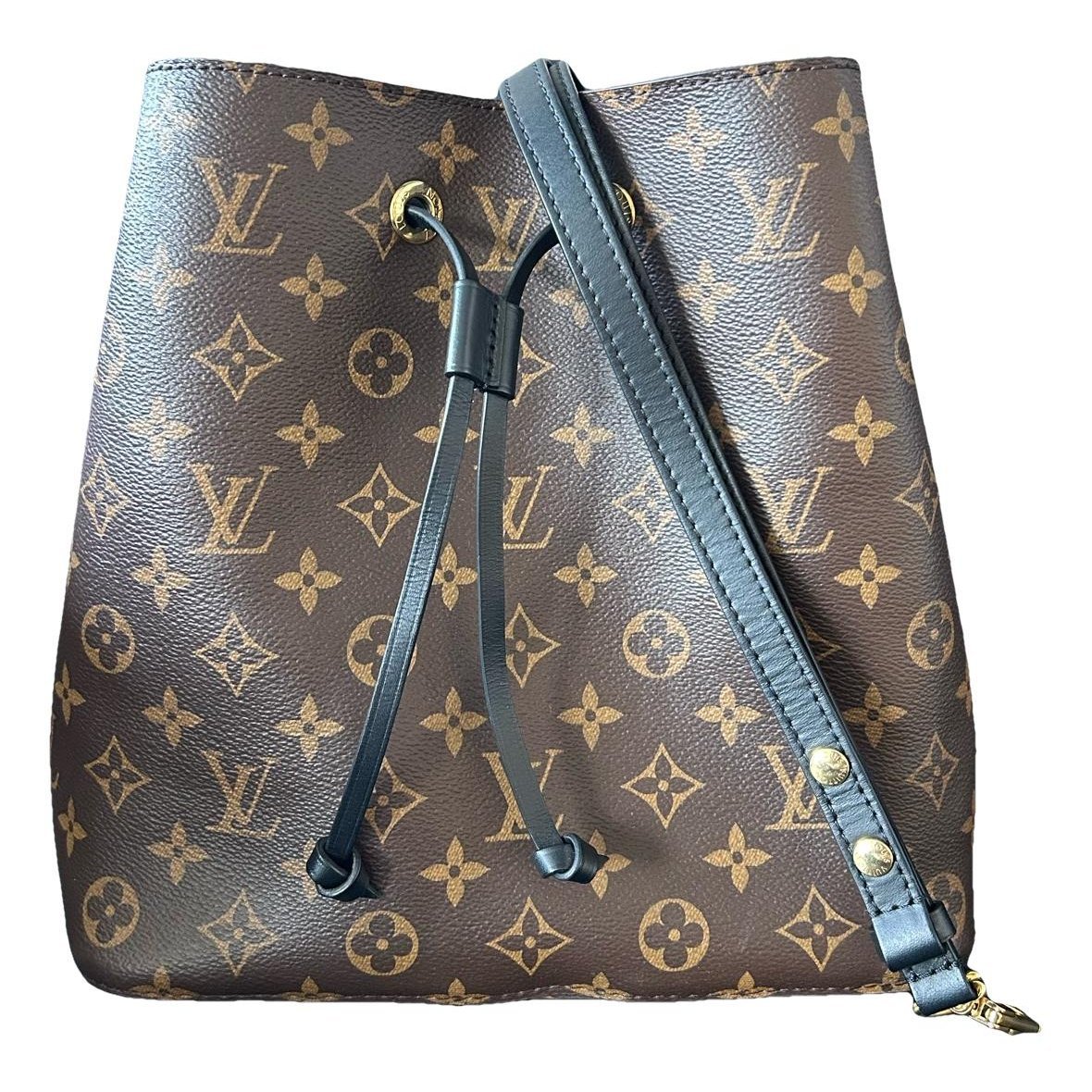 NéoNoé leather handbag