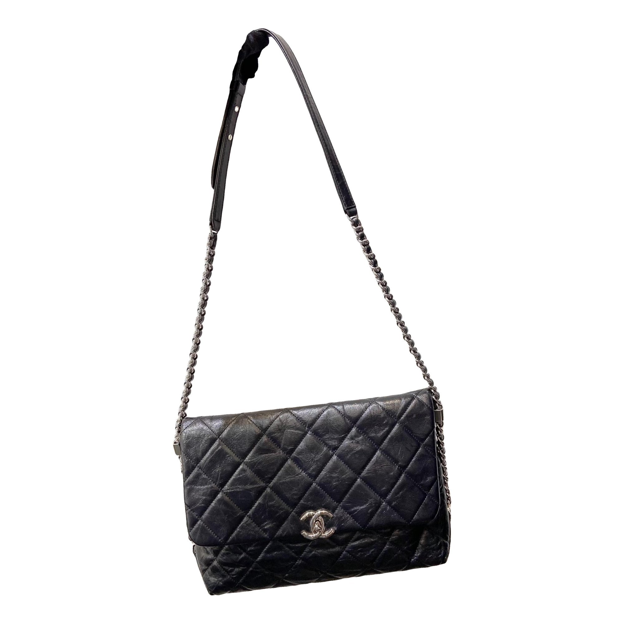 Timeless/Classique leather crossbody bag