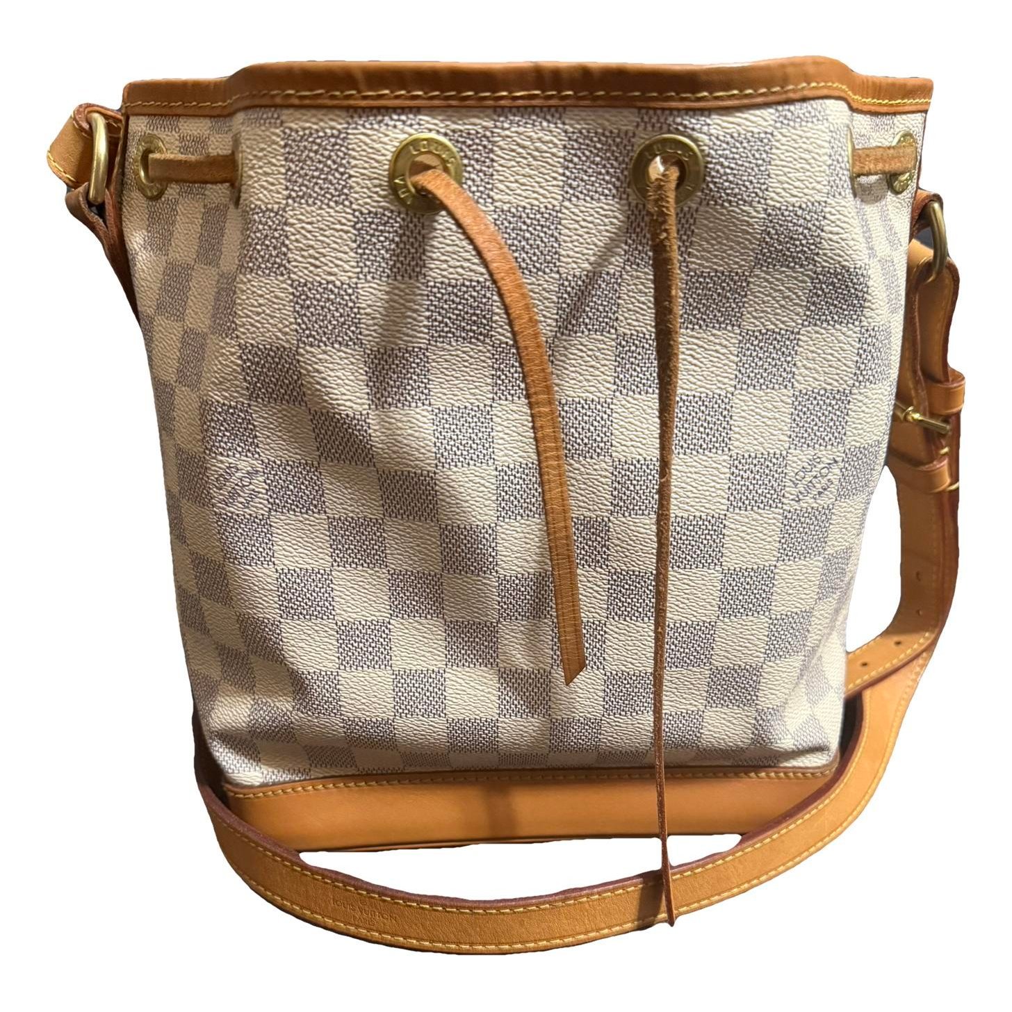 Noé leather handbag