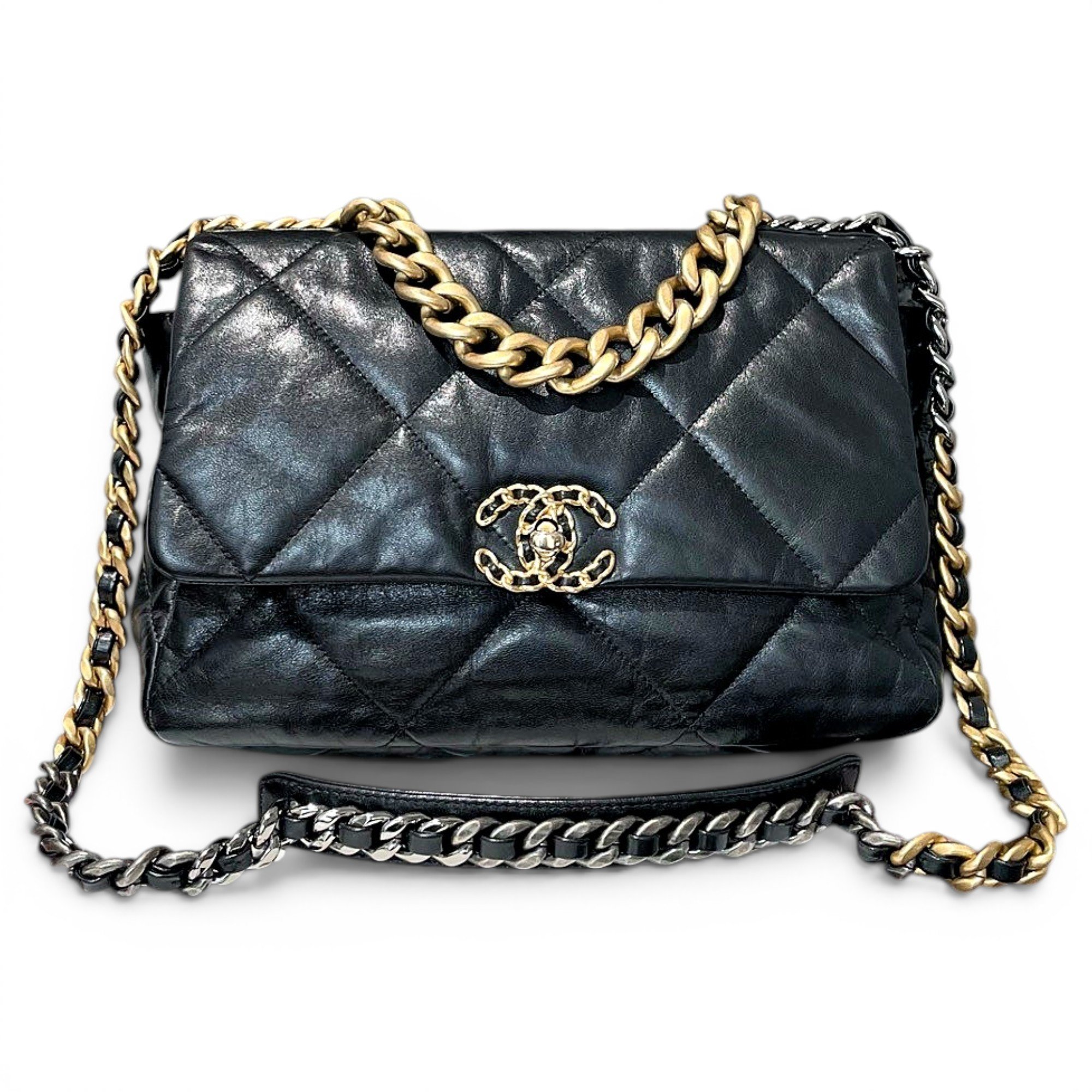 Chanel 19 leather handbag