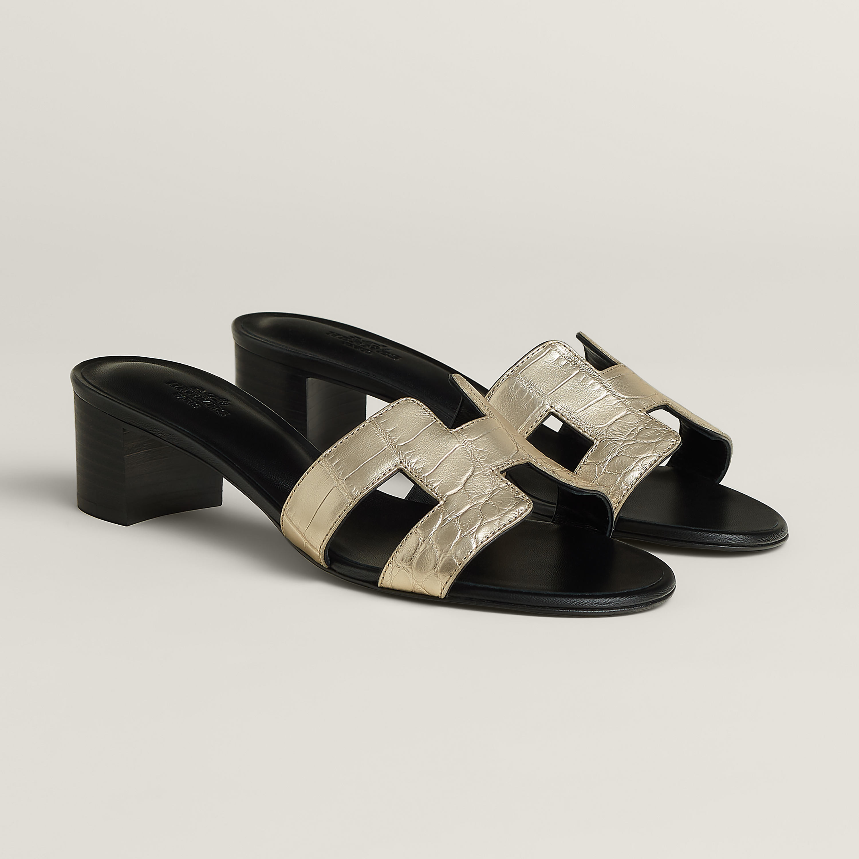 Oasis sandal