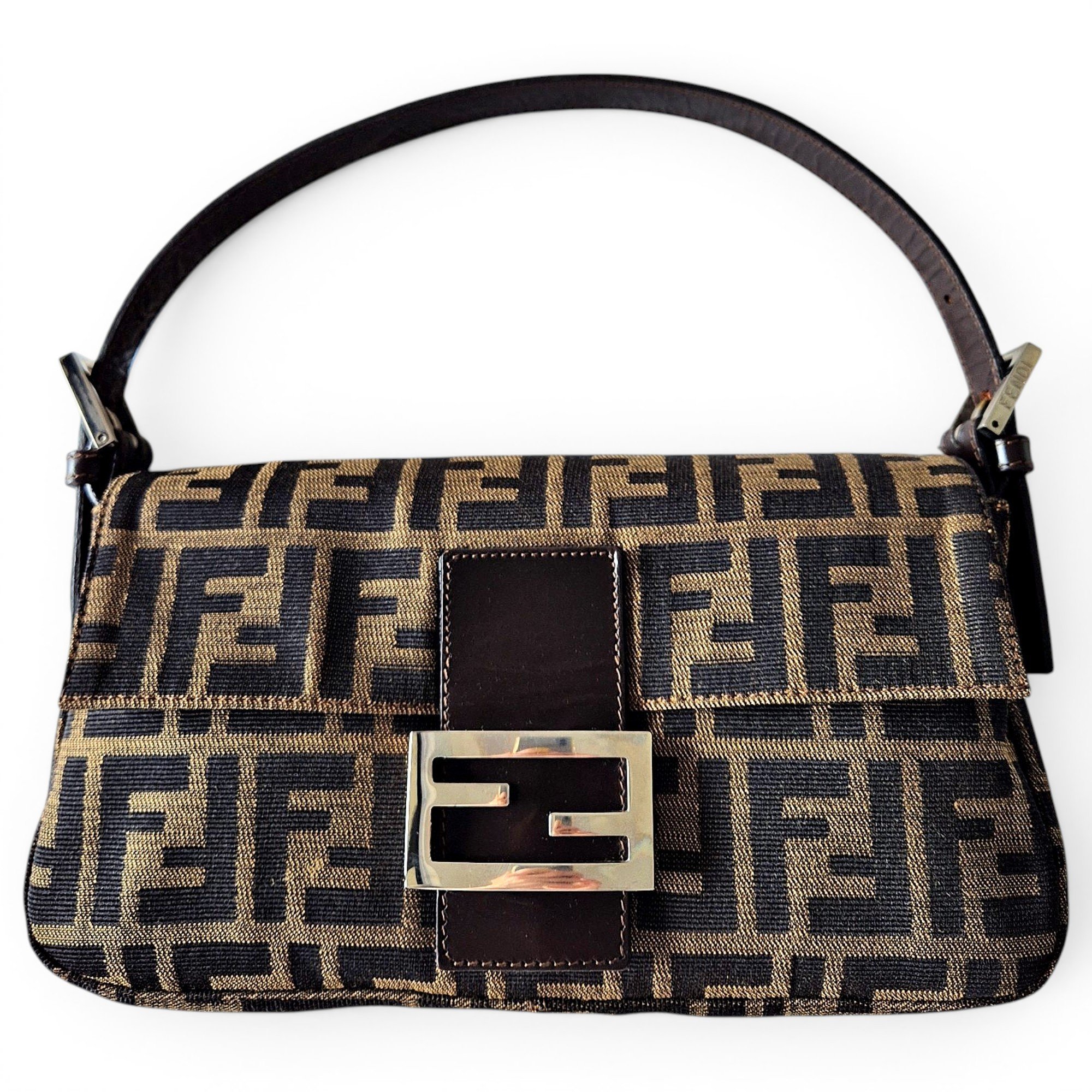 Baguette cloth handbag