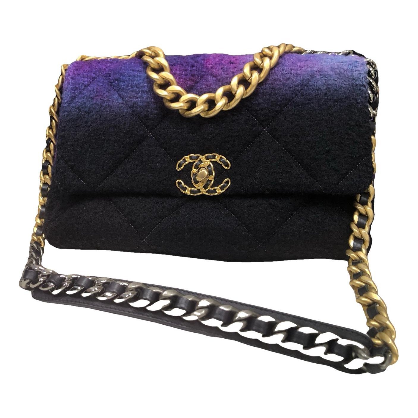 Chanel 19 tweed handbag