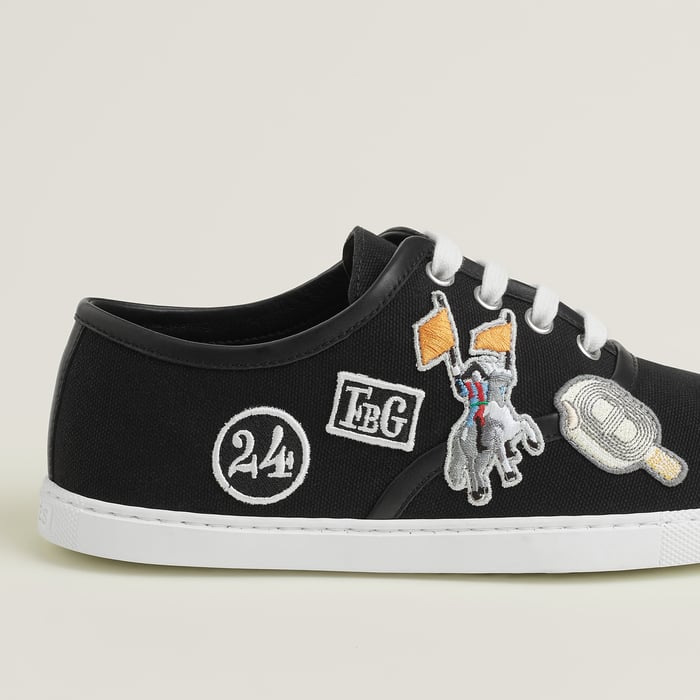 Noir Innocent Sneaker