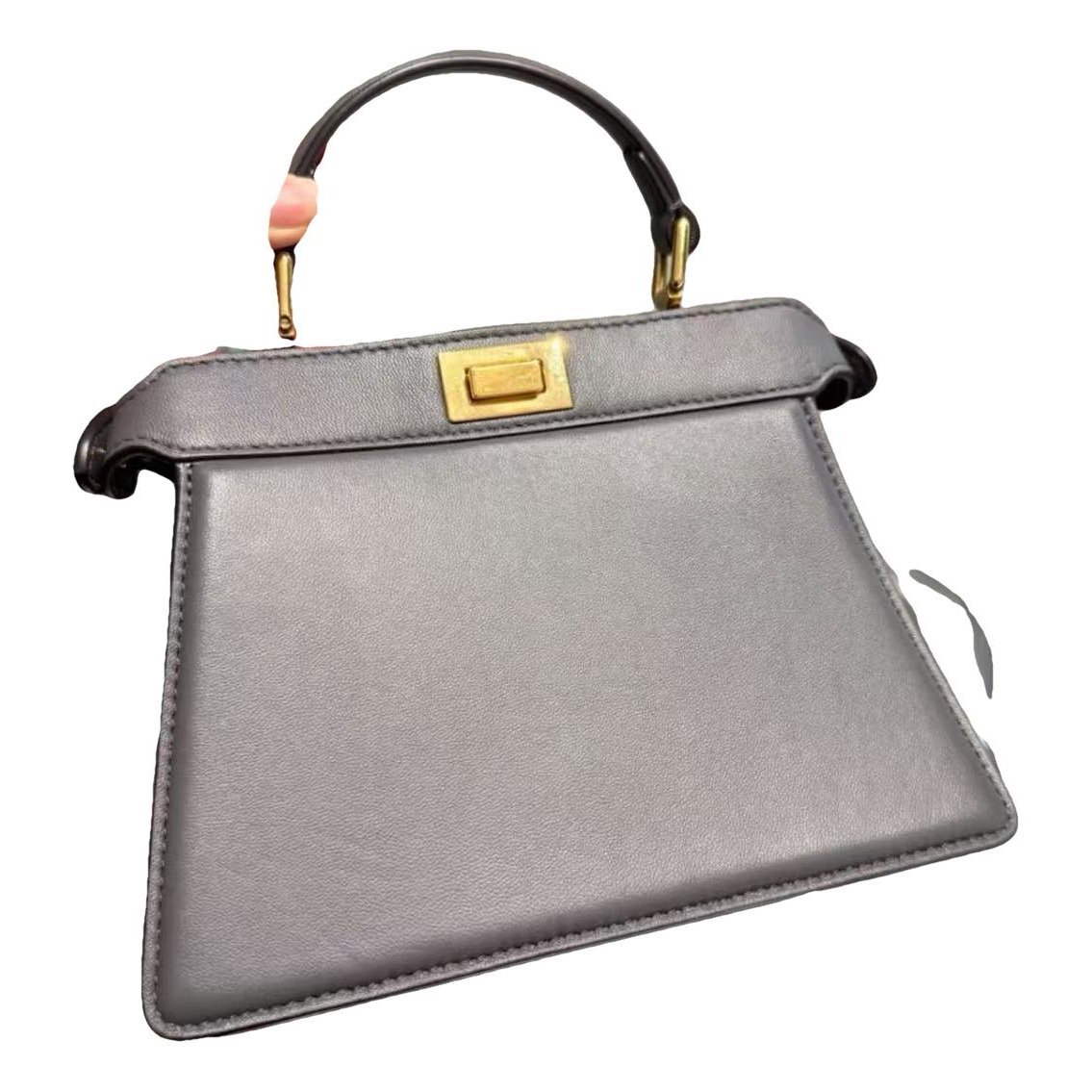 Peekaboo IseeU leather tote