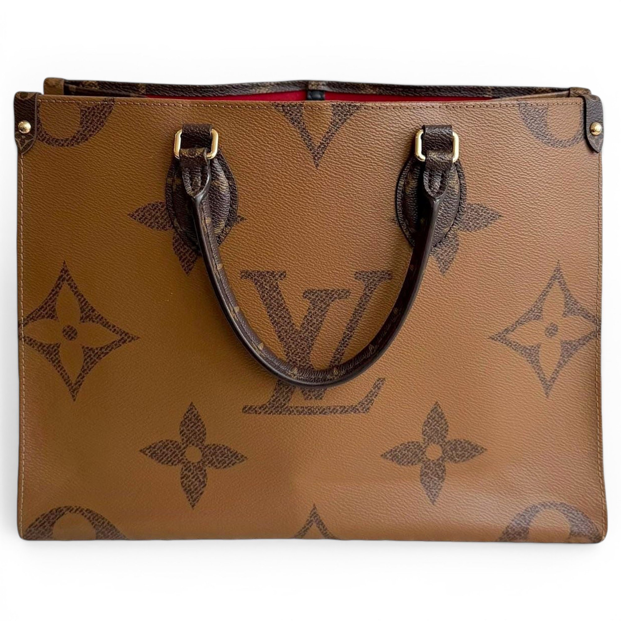 Onthego leather handbag