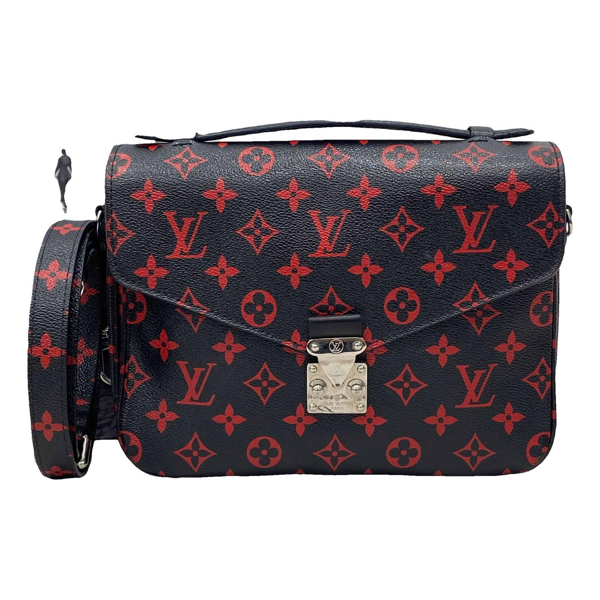 Metis leather handbag