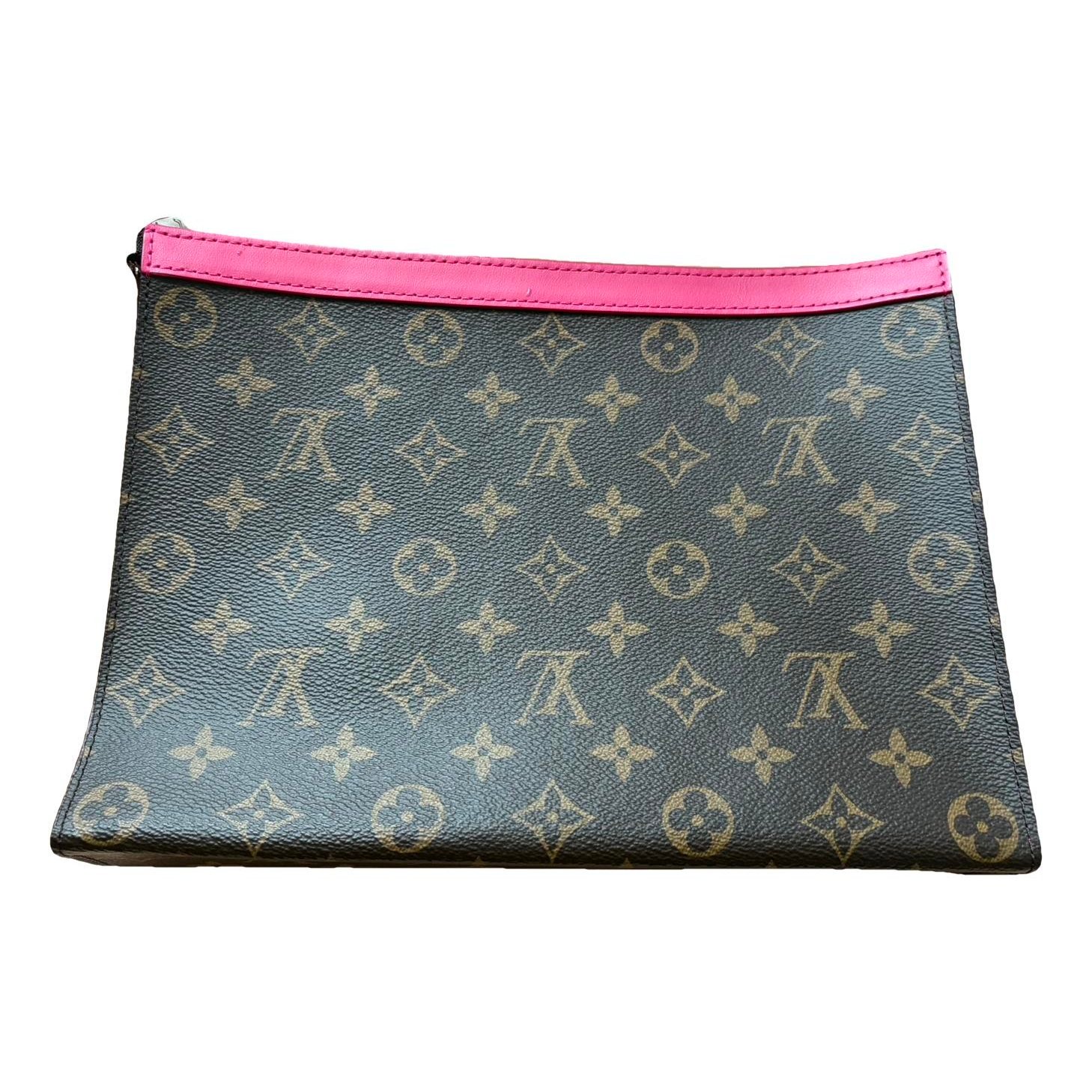 Leather clutch bag