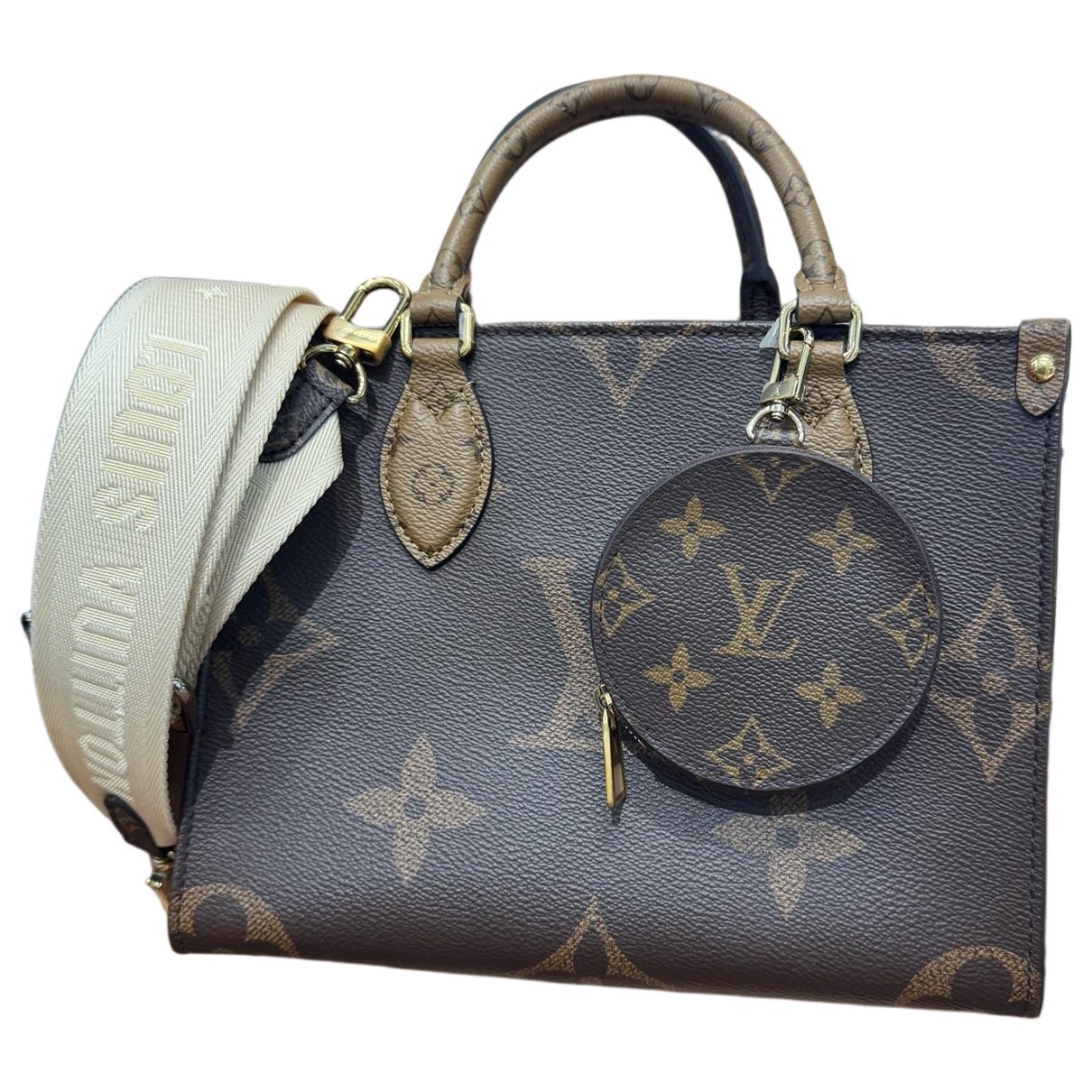 Onthego leather handbag