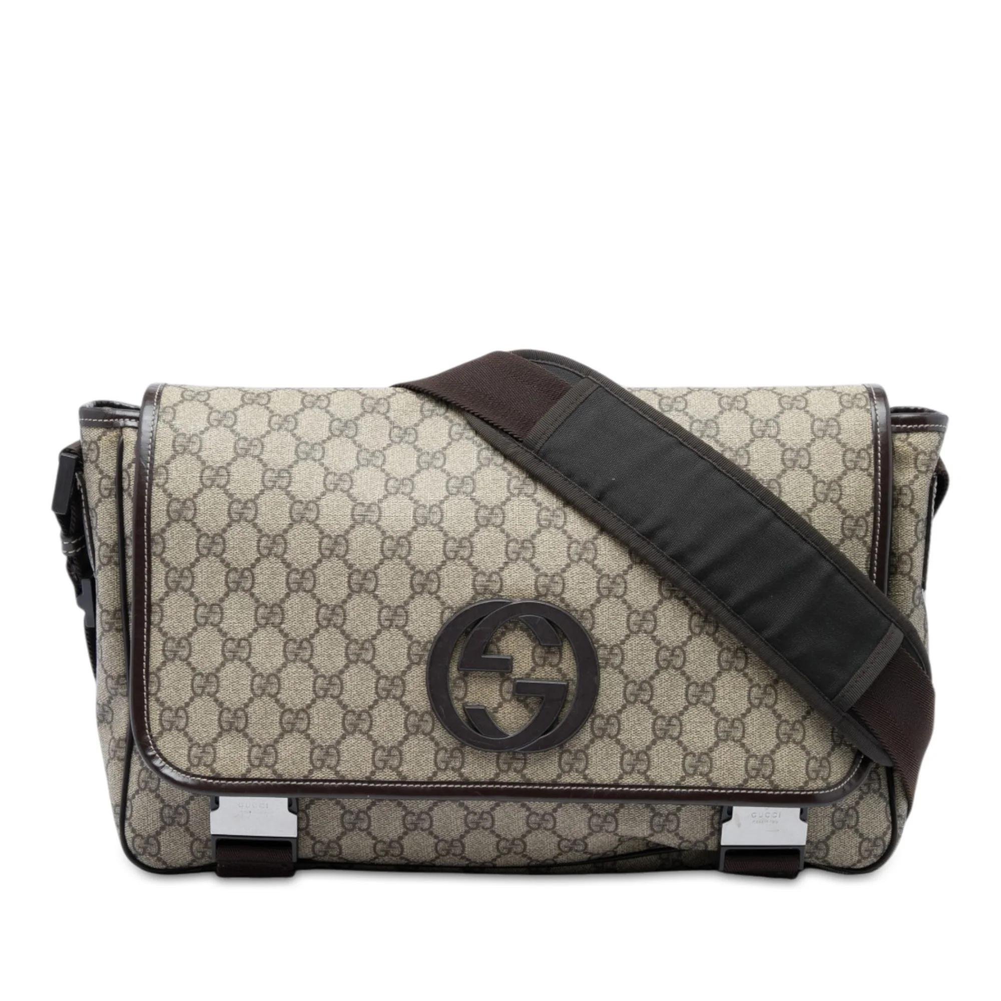 Interlocking cloth handbag